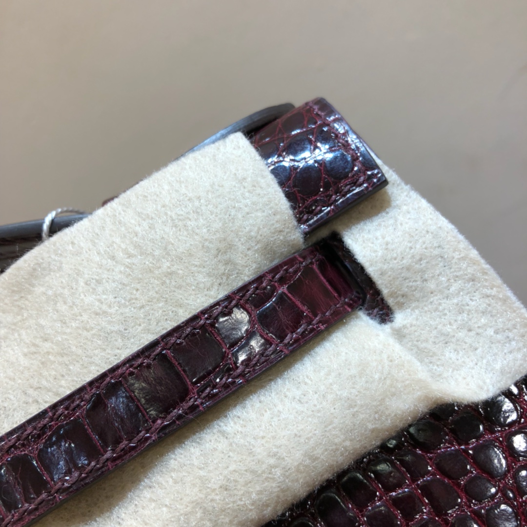 에르메스 미니 켈리백22 버건디 금장 샤이니 악어가죽